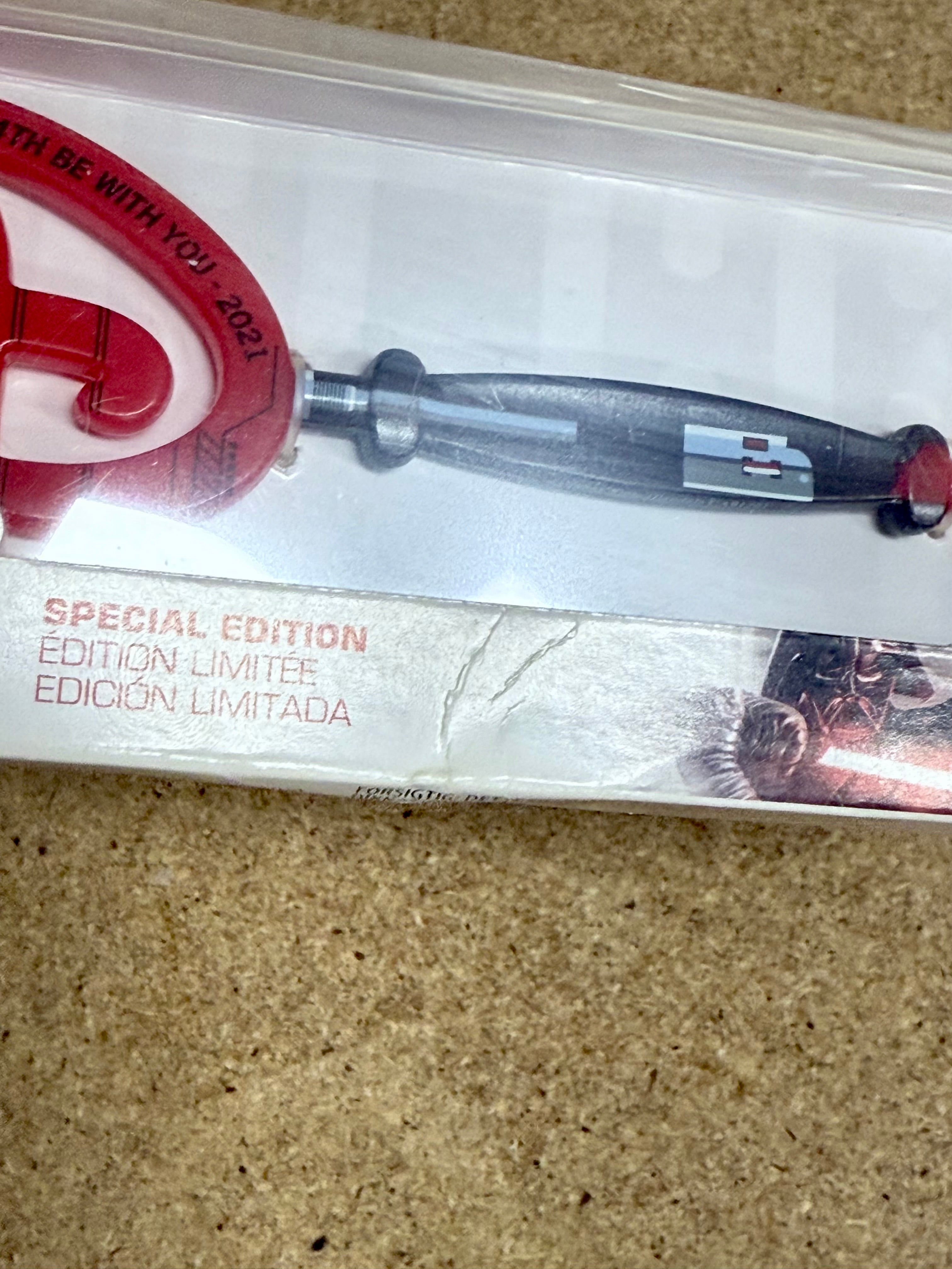 disney-store-star-wars-day-may-the-4th-be-with-you-2021-special-edition-key