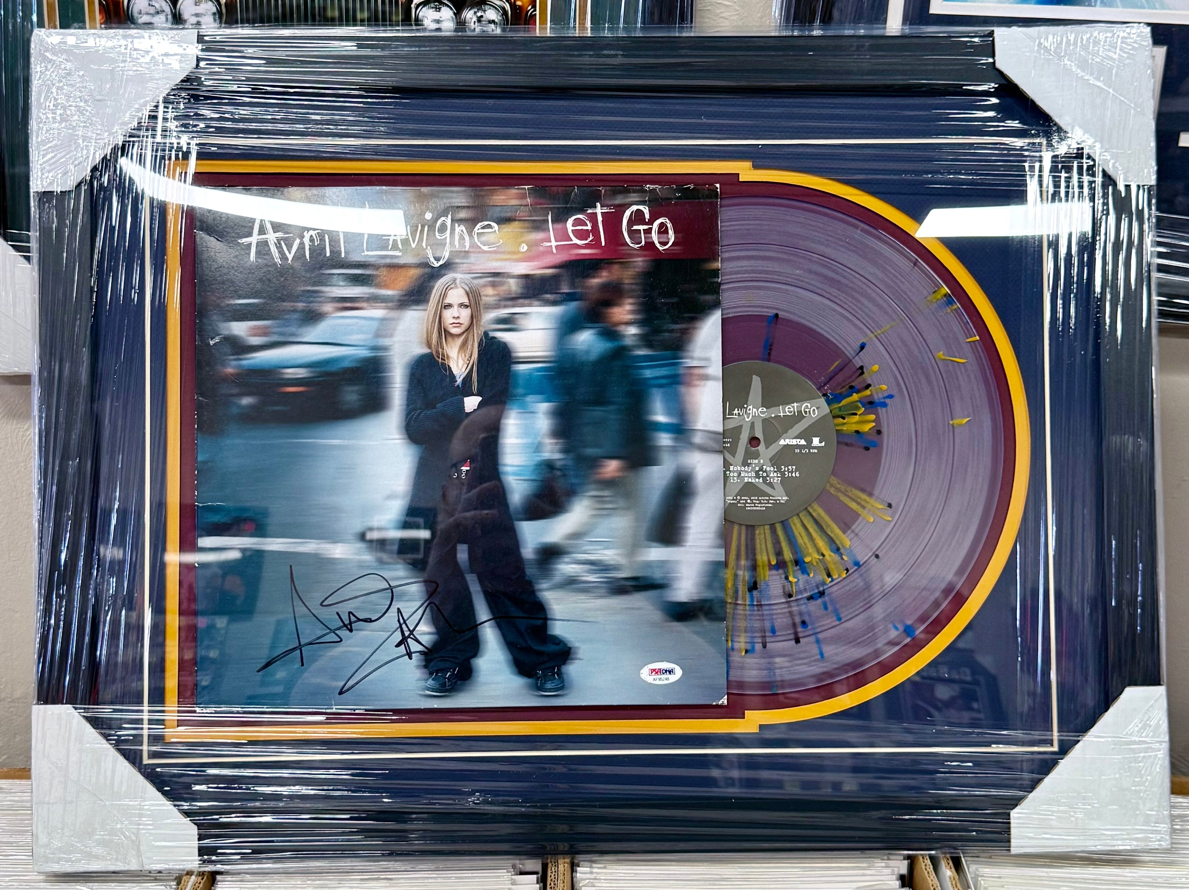 avril-lavigne-signed-custom-framed-let-go-limited-vinyl-with-psa-coa