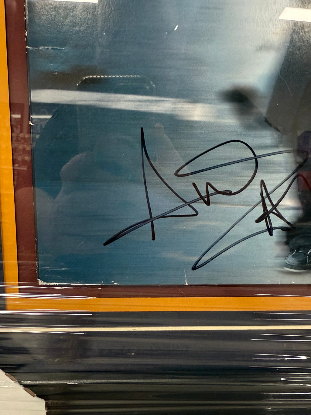 avril-lavigne-signed-custom-framed-let-go-limited-vinyl-with-psa-coa
