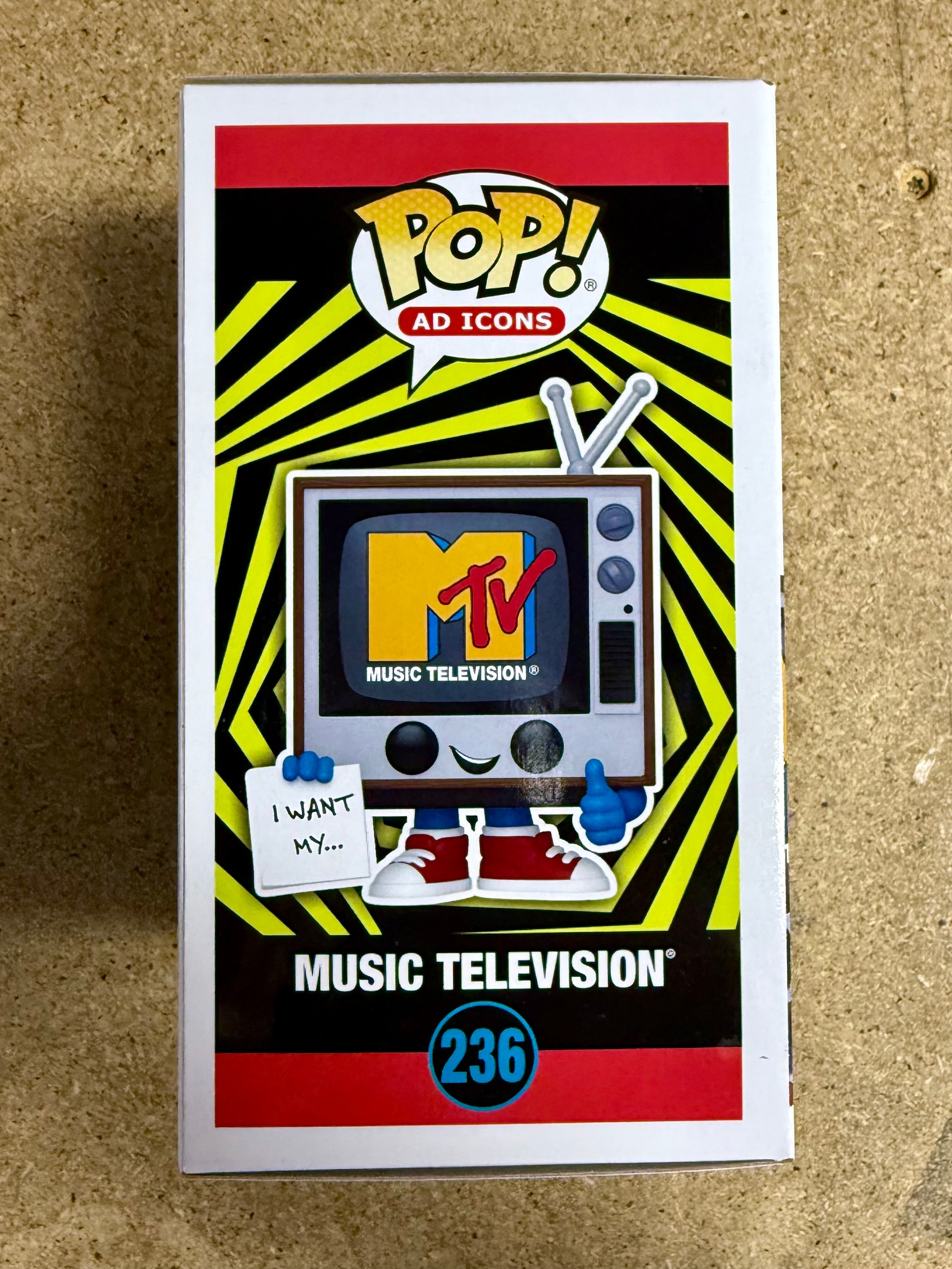 country-rock-musician-vince-gill-signed-2024-mtv-funko-pop-236-with-jsa-coa