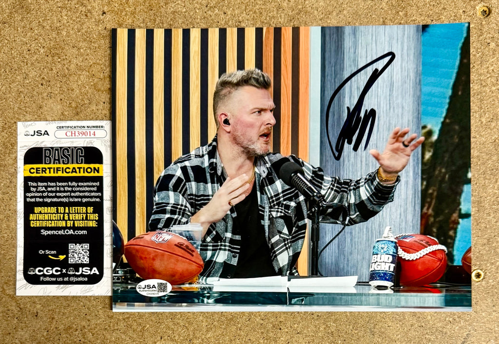 commentator-pat-mcafee-show-signed-wwe-8x10-photo-with-jsa-coa-2