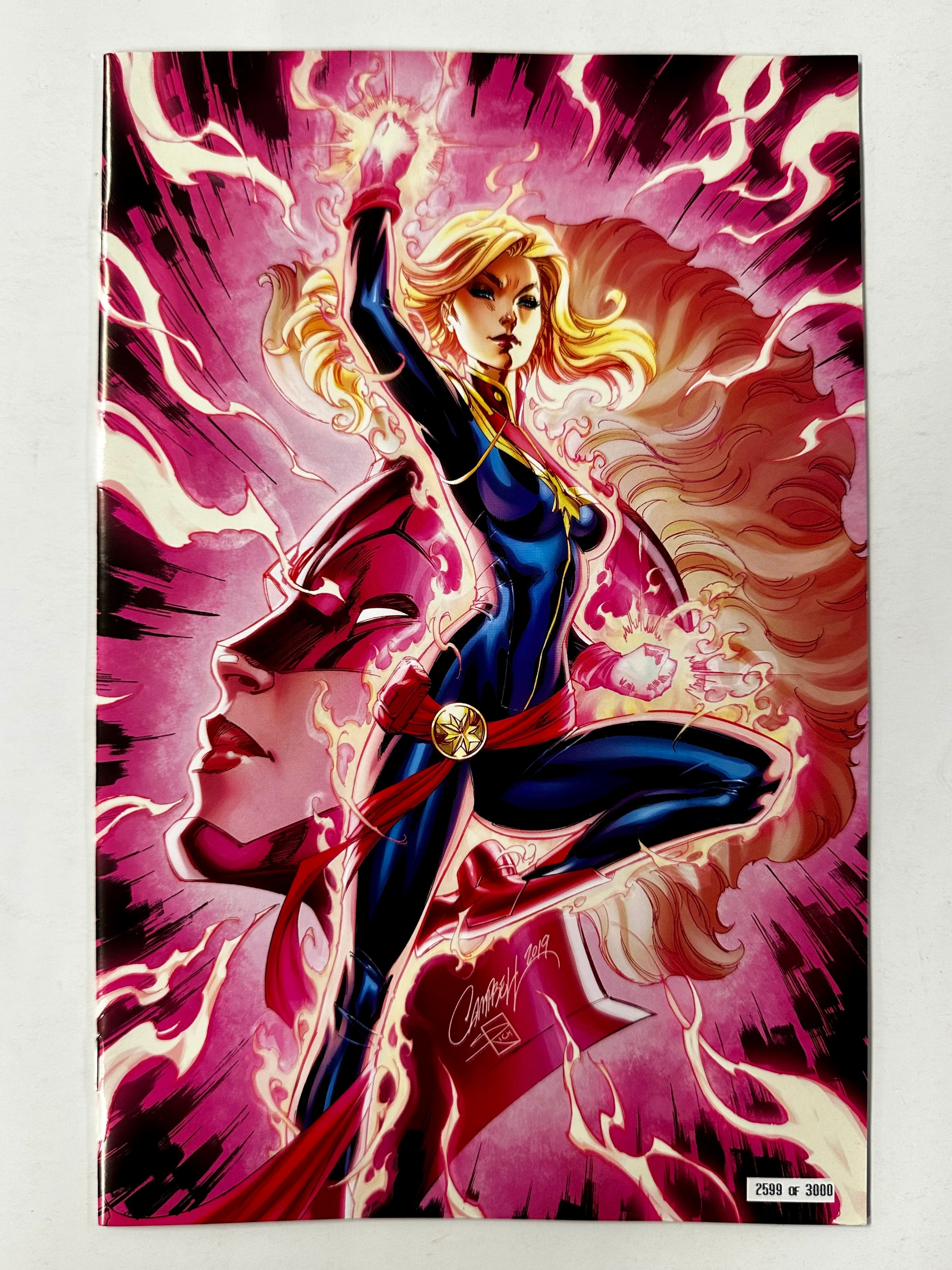 captain-marvel-7-j-scott-campbell-glow-in-the-dark-sdcc-2019-variant-gitd
