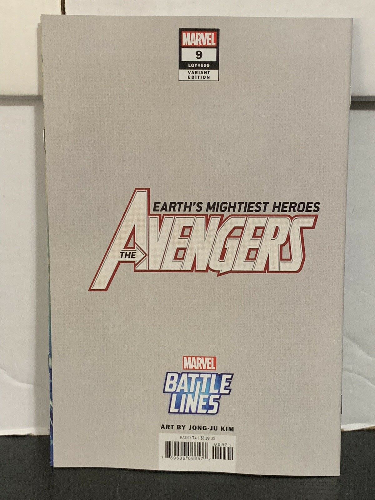 avengers-9-jong-ju-kim-battle-lines-variant-marvel-comics-2018-loki-asgard