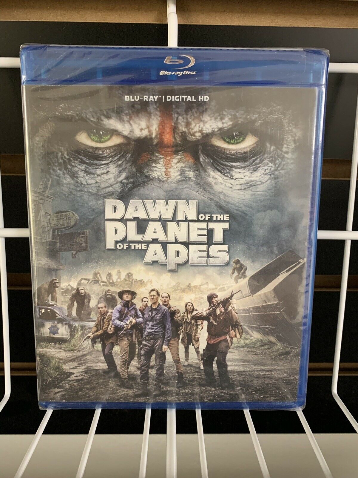 dawn-of-the-planet-of-the-apes-blu-ray-and-digital-copy-unopened-serkis-oldman