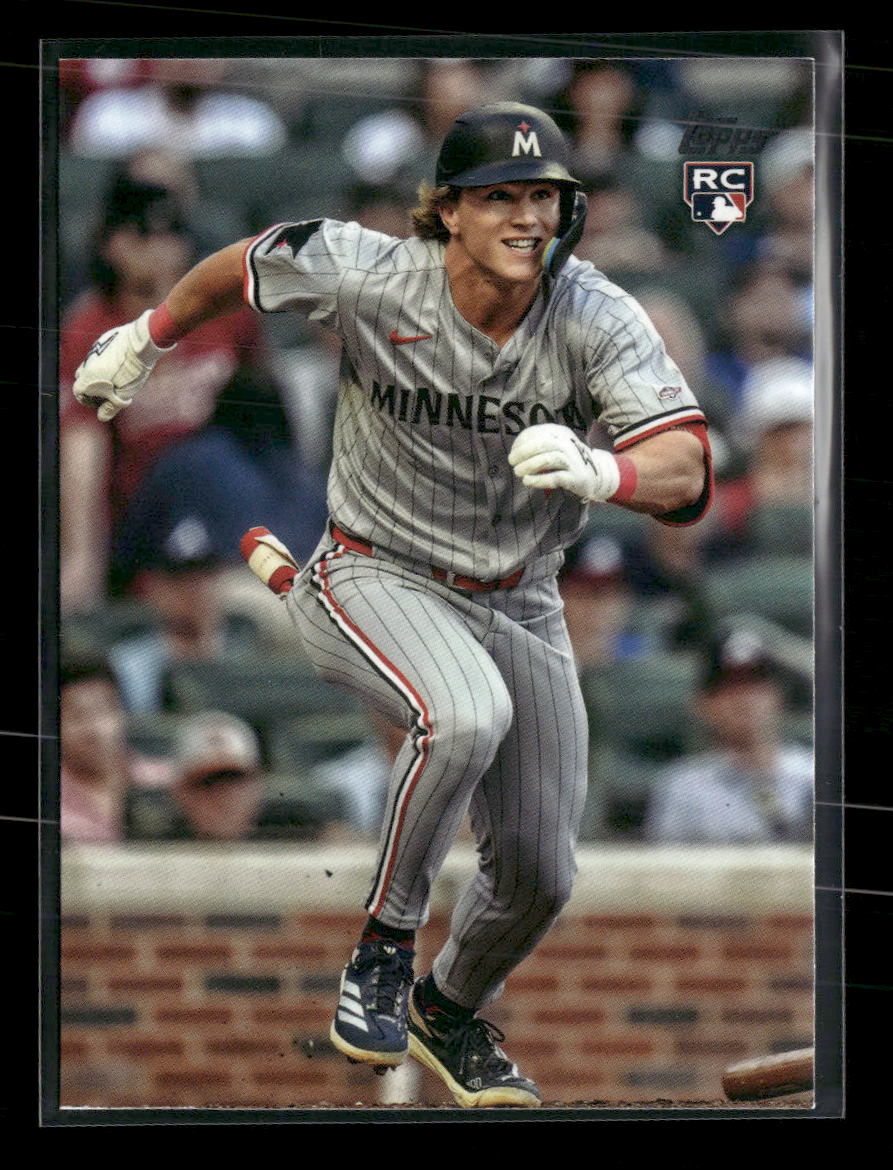 2025-topps-update-true-photo-variation-luke-keaschall-us342