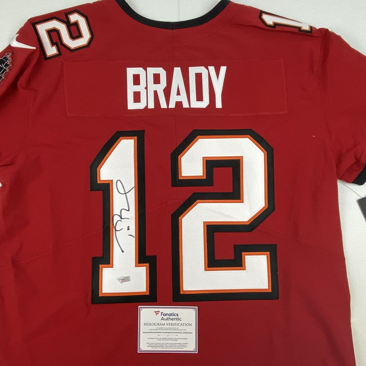 autographed-signed-tom-brady-tampa-bay-buccaneers-red-authentic-nike-elite-football-jersey-fanatics-coa