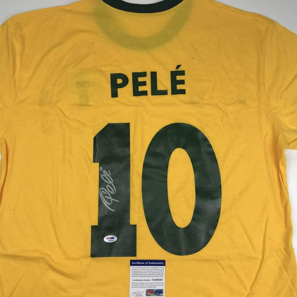 autographed-signed-pele-brazil-yellow-soccer-futbol-jersey-psa-dna-coa-auto-2