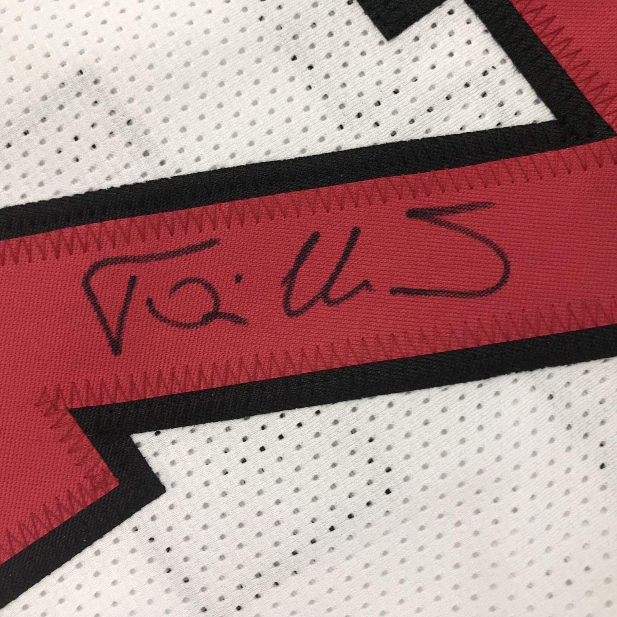 autographed-signed-toni-kukoc-chicago-white-basketball-jersey-beckett-bas-coa