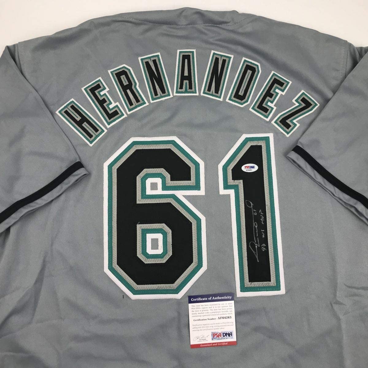 autographed-signed-livan-hernandez-97-ws-mvp-florida-grey-baseball-jersey-psa-dna-coa