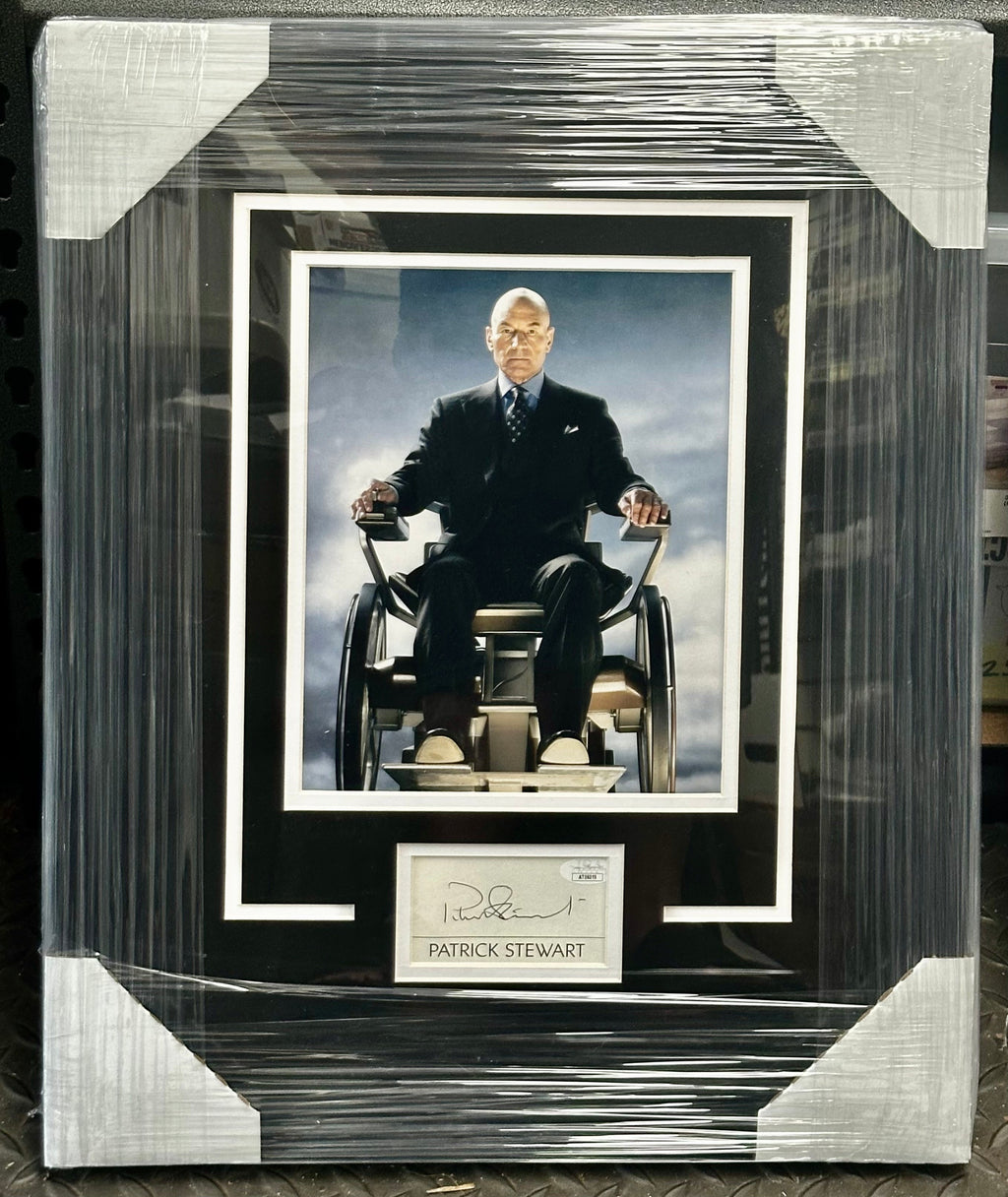 Patrick Stewart Signed & Framed Cut With 8X10  X-Men Professor X Photo JSA COA