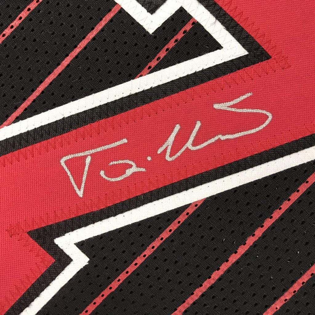 autographed-signed-toni-kukoc-chicago-black-pinstripe-basketball-jersey-beckett-bas-coa