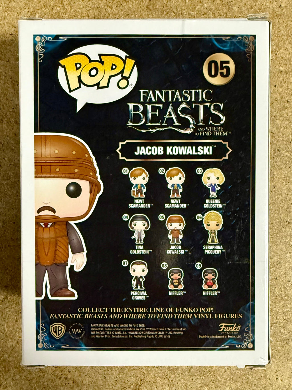 dan-fogler-signed-fantastic-beasts-jacob-kowalski-funko-pop-05-with-jsa-coa