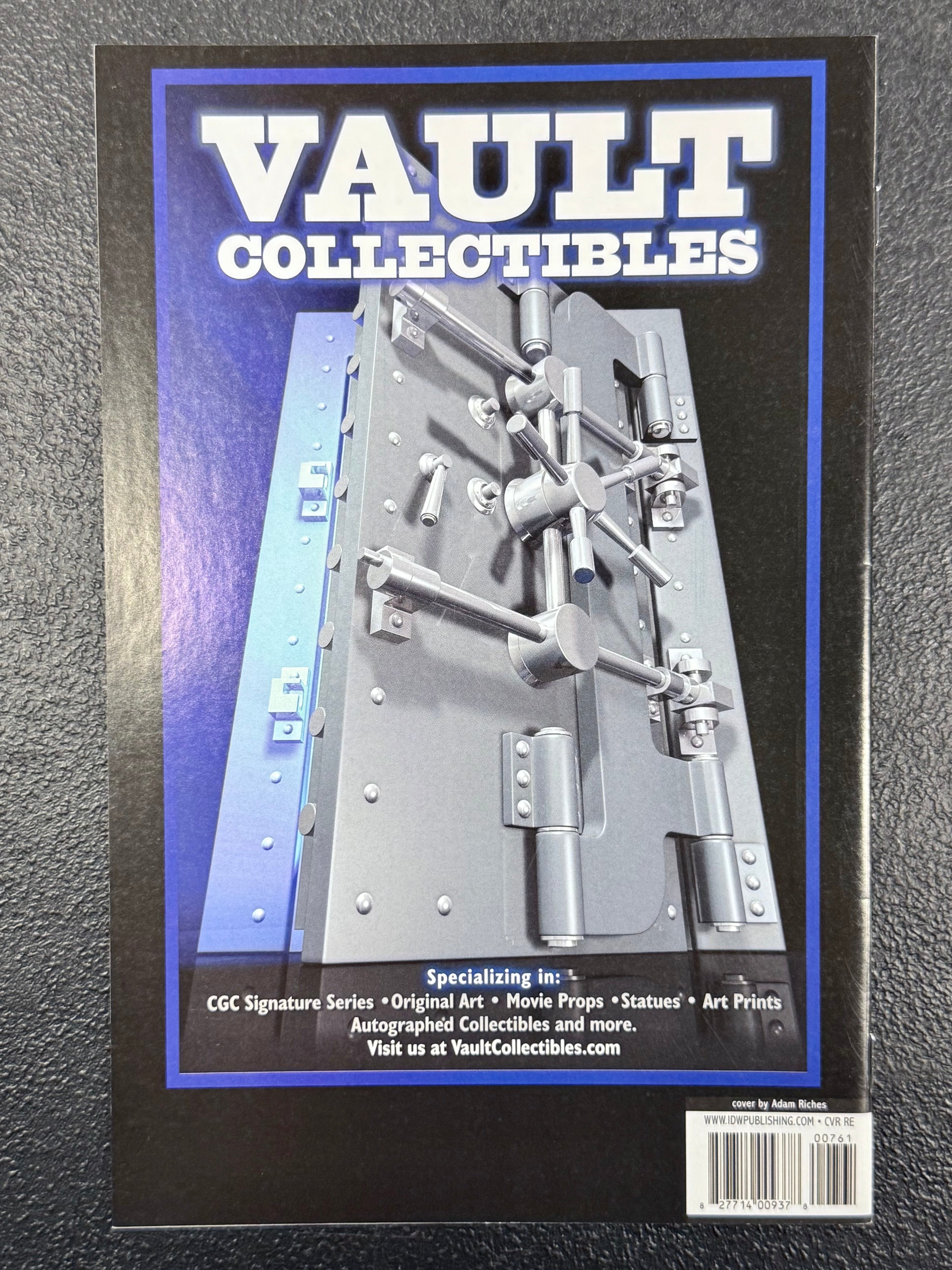 back-to-the-future-6-7-8-signed-adam-riches-vault-collectibles-connecting-exclusive