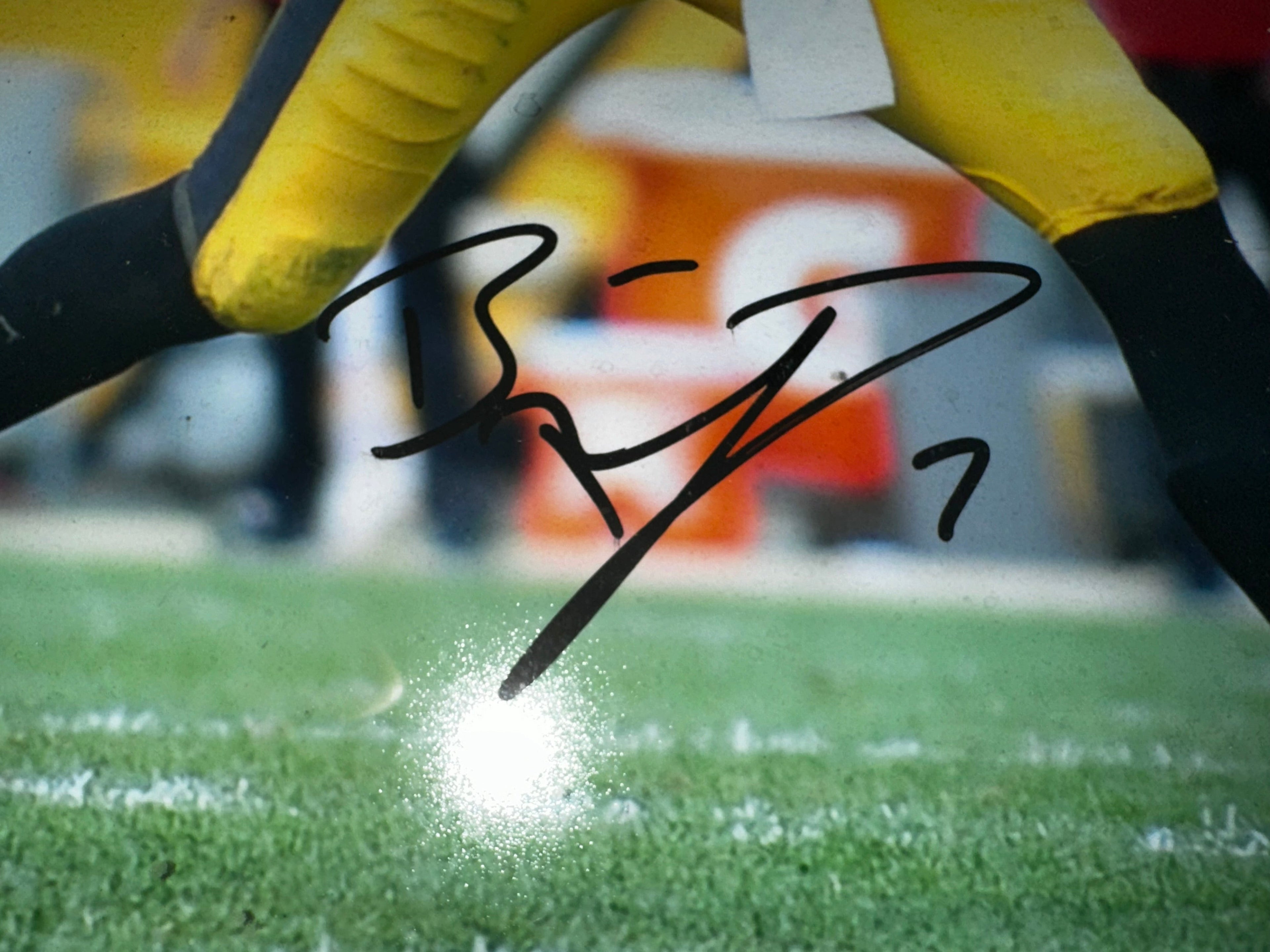 ben-roethlisberger-qb-signed-framed-nfl-pittsburgh-steelers-11x14-with-bas-coa