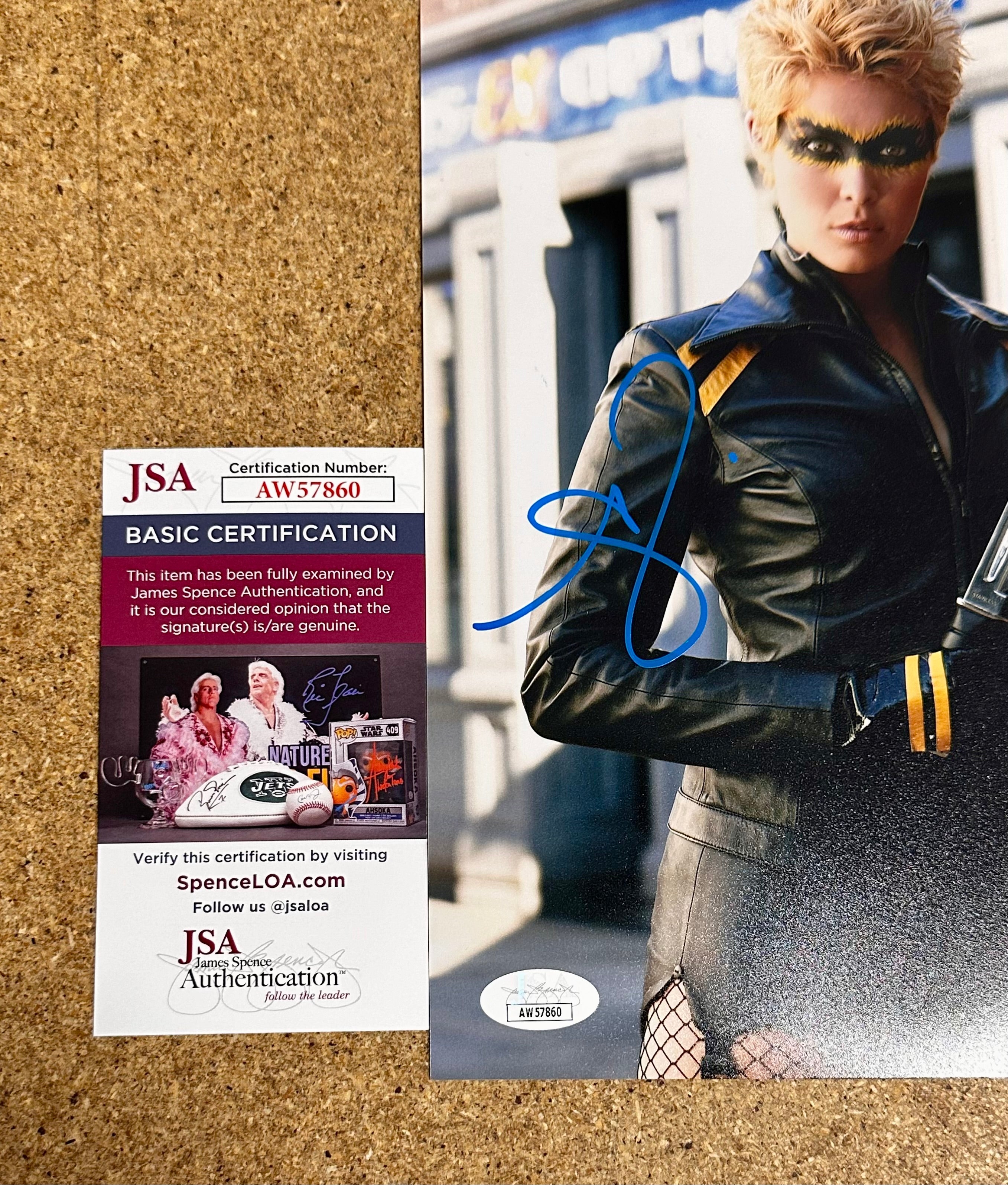 actress-alaina-huffman-signed-smallville-black-canary-8x10-photo-with-jsa-coa