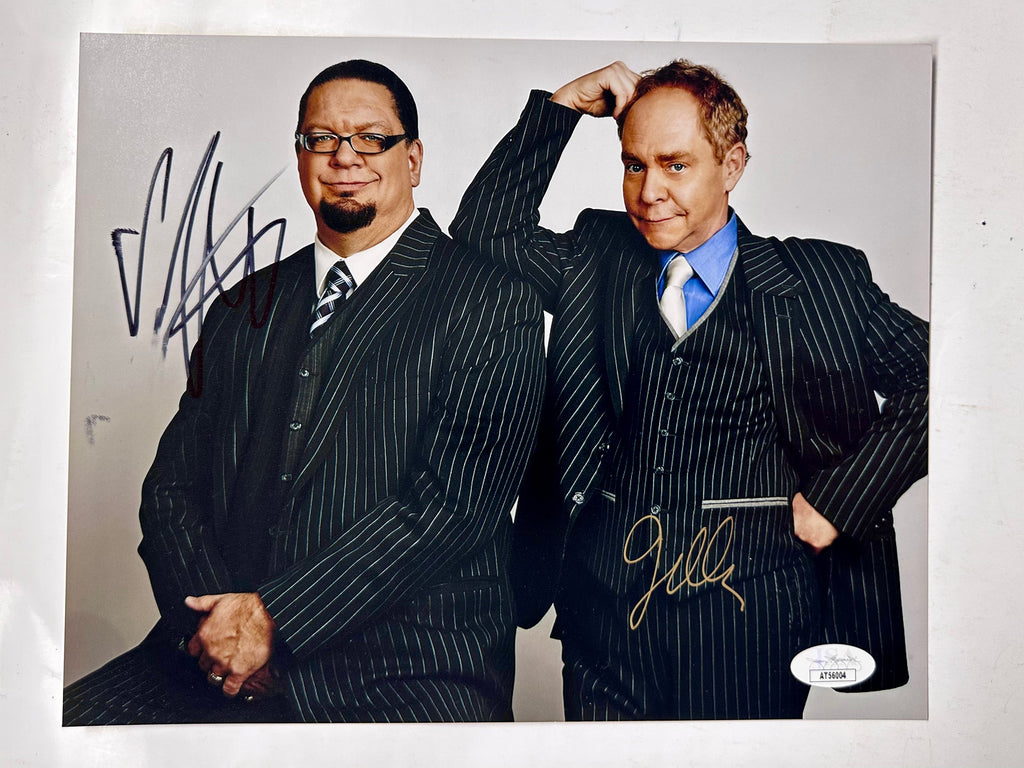 Penn & Teller Signed Entertainer Comedy Vegas Magician 8x10 Photo With JSA COA