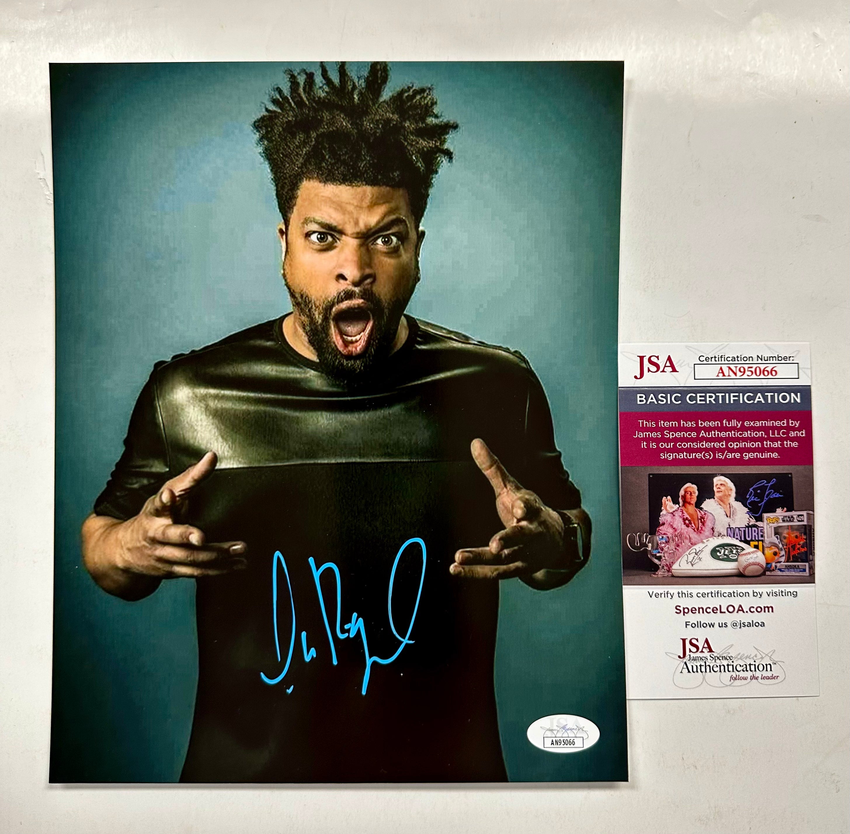 actor-comedian-deray-davis-signed-8x10-mtv-wild-n-out-photo-with-jsa-coa-1