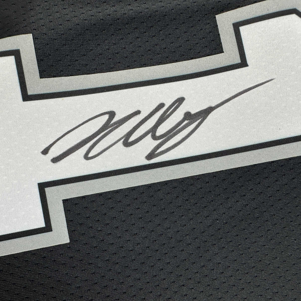 autographed-signed-victor-wembanyama-san-antonio-spurs-black-authentic-swingman-basketball-jersey-fanatics-coa
