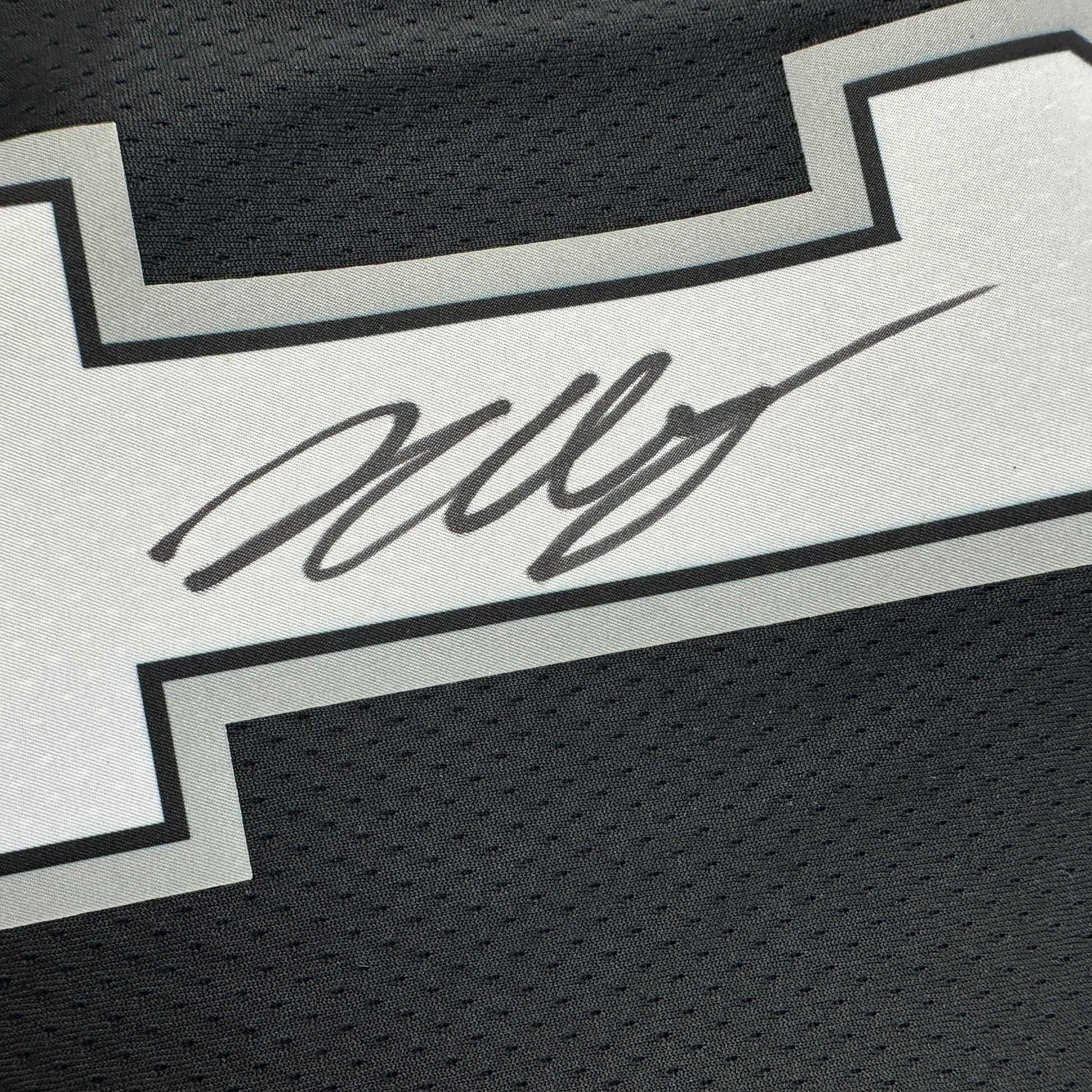 autographed-signed-victor-wembanyama-san-antonio-spurs-black-authentic-swingman-basketball-jersey-fanatics-coa