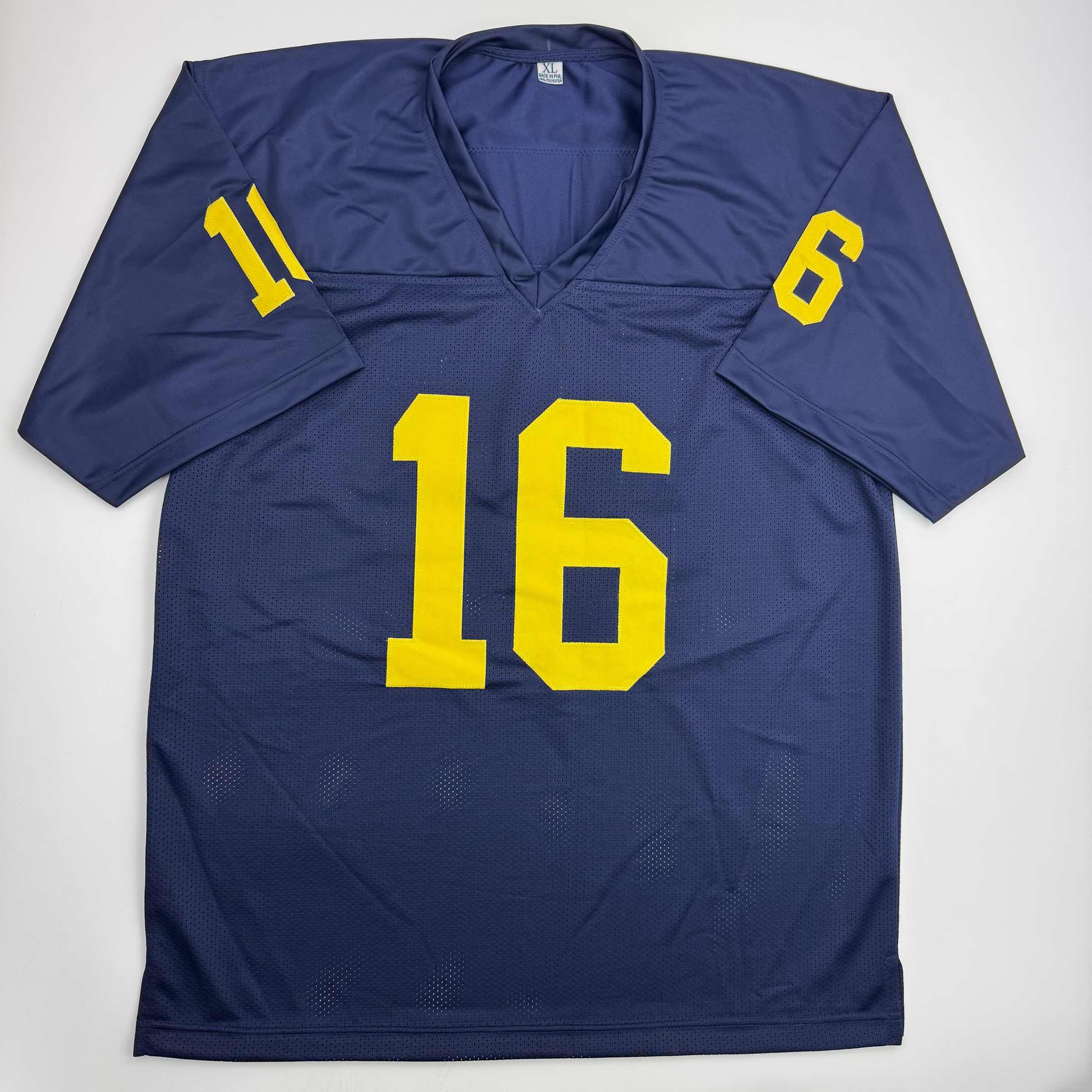 autographed-signed-denard-robinson-michigan-blue-college-football-jersey-beckett-bas-coa