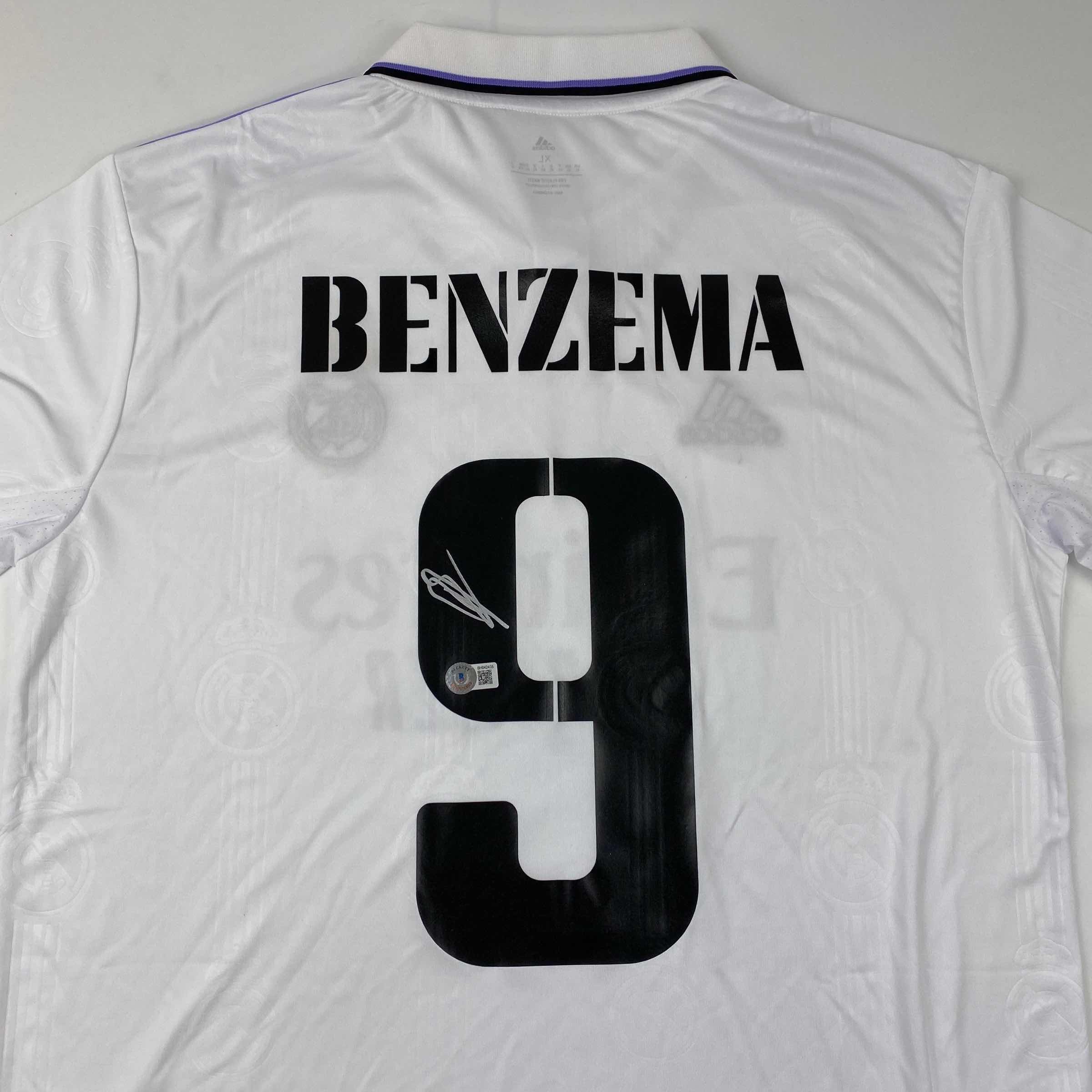 autographed-signed-karim-benzema-real-madrid-2022-23-white-soccer-jersey-beckett-bas-coa