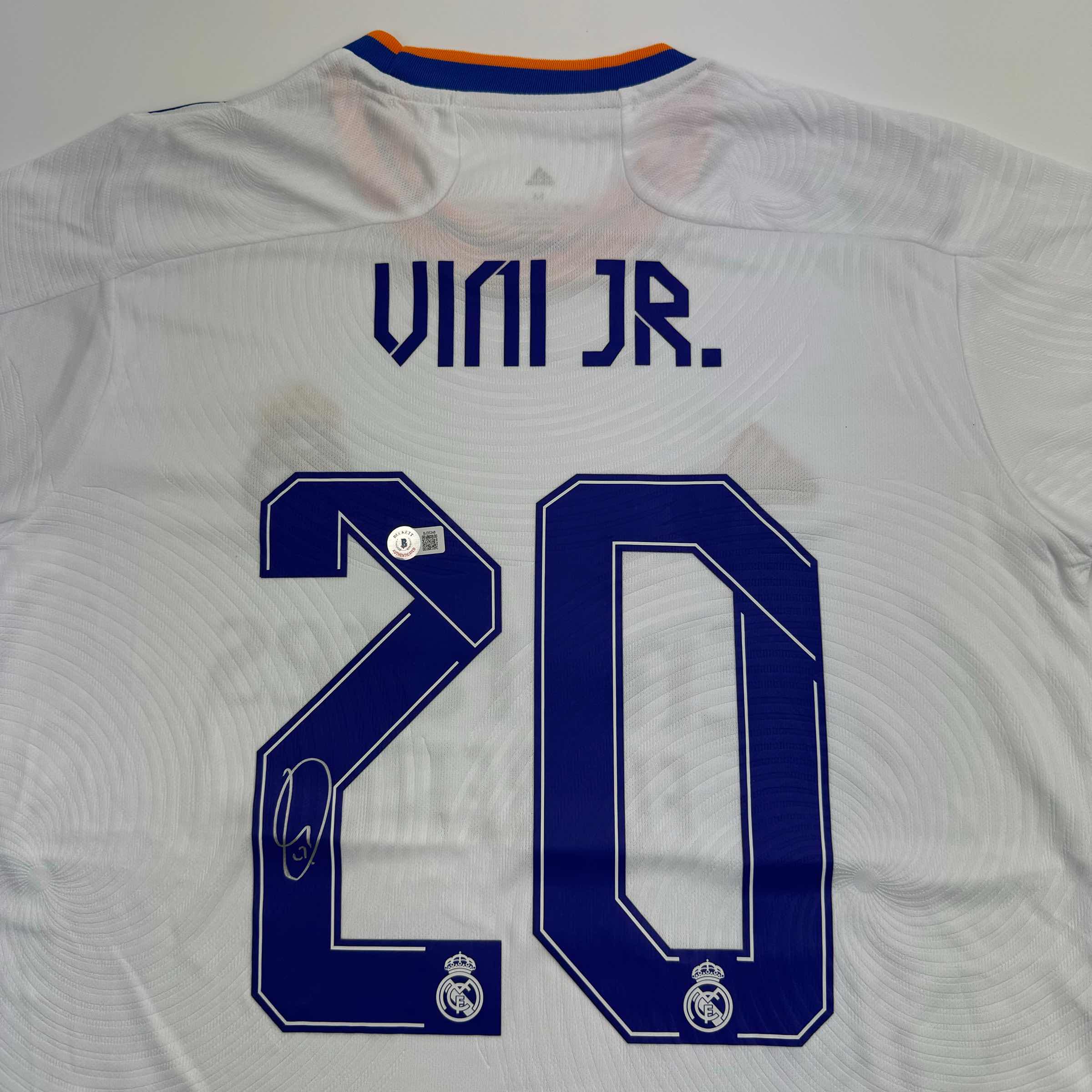 autographed-signed-vini-vinicius-jr-real-madrid-white-soccer-jersey-beckett-bas-coa-2