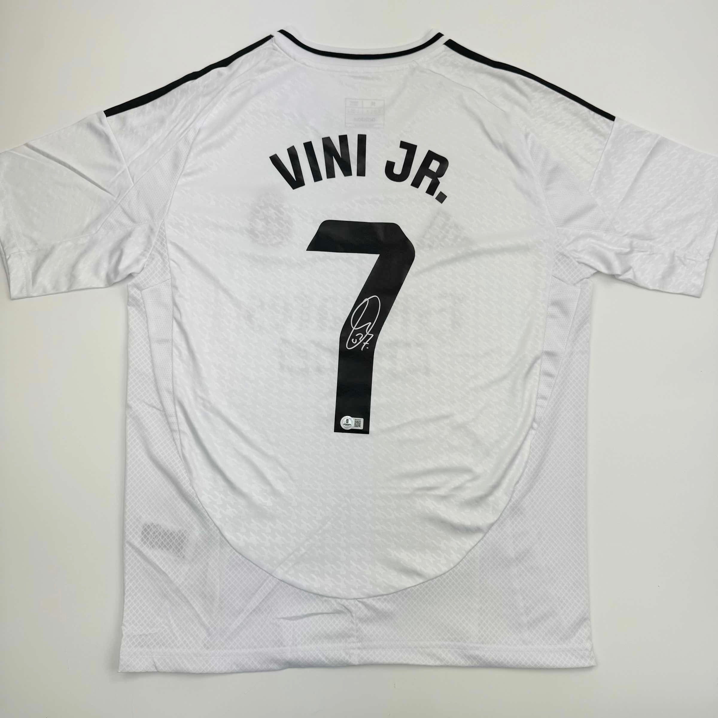 autographed-signed-vini-vinicius-jr-7-real-madrid-white-soccer-jersey-beckett-bas-coa