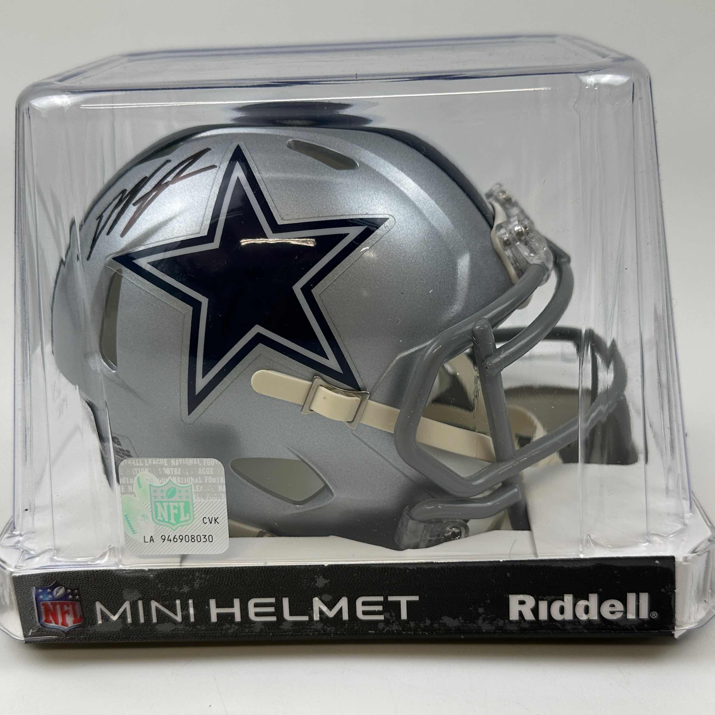 autographed-signed-deuce-vaughn-dallas-cowboys-mini-football-helmet-beckett-bas-coa