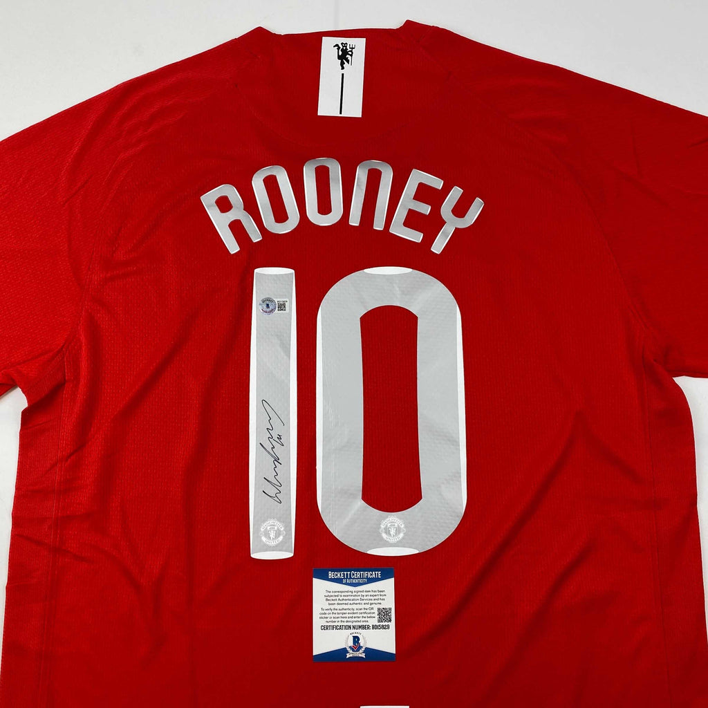 autographed-signed-wayne-rooney-manchester-united-red-2008-champions-league-final-soccer-jersey-beckett-bas-coa
