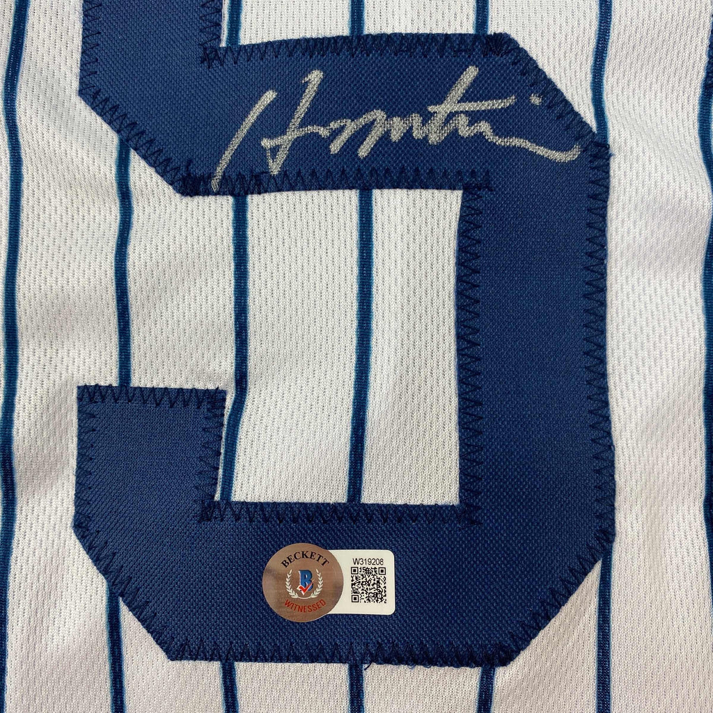 autographed-signed-hideki-matsui-new-york-pinstripe-baseball-jersey-beckett-bas-coa