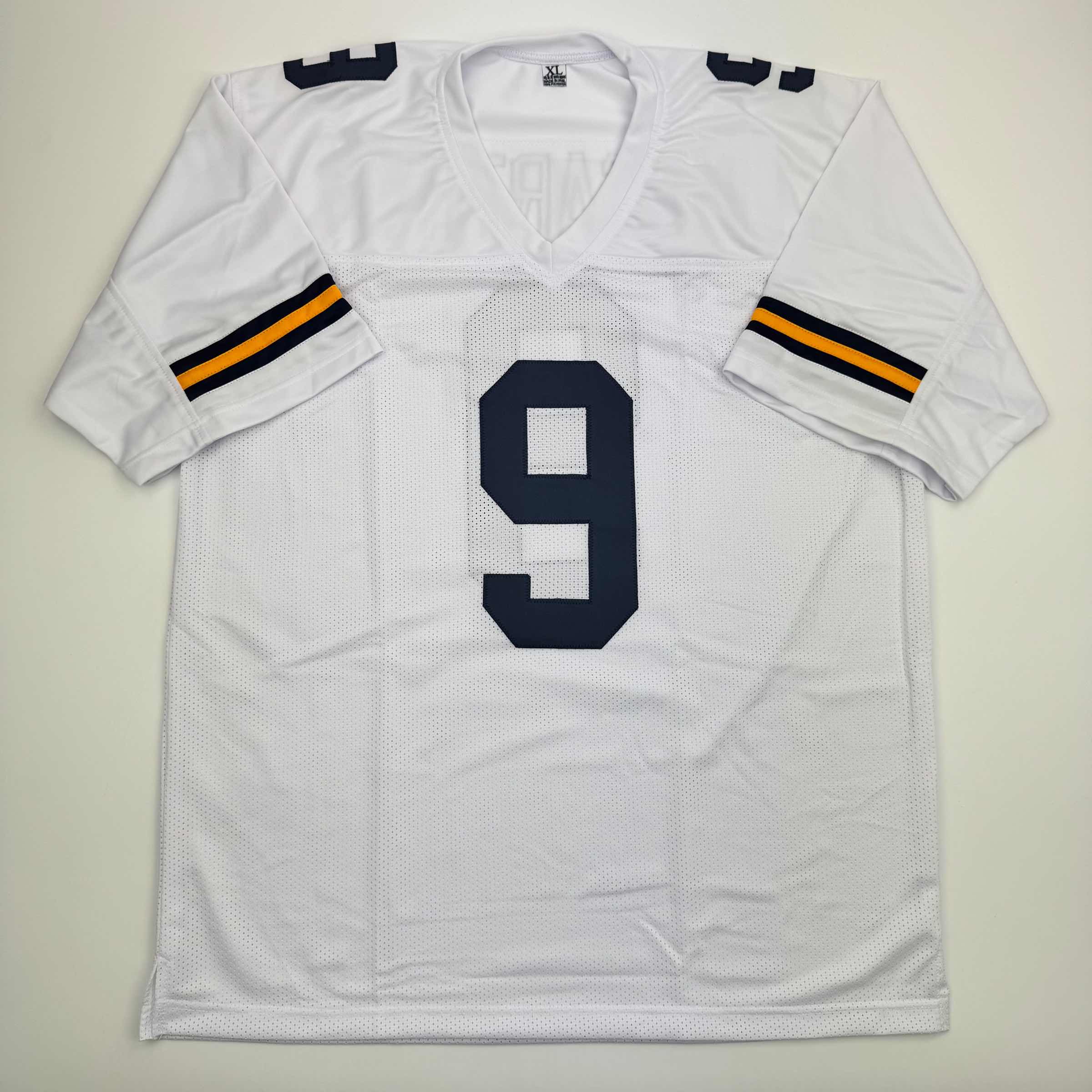 autographed-signed-j-j-jj-mccarthy-michigan-white-college-football-jersey-beckett-bas-coa