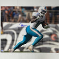 autographed-signed-tyreek-hill-miami-dolphins-16x20-football-photo-beckett-bas-coa