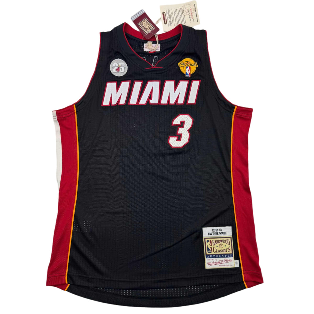 autographed-signed-dwyane-wade-miami-heat-black-mitchell-ness-authentic-basketball-jersey-fanatics-coa