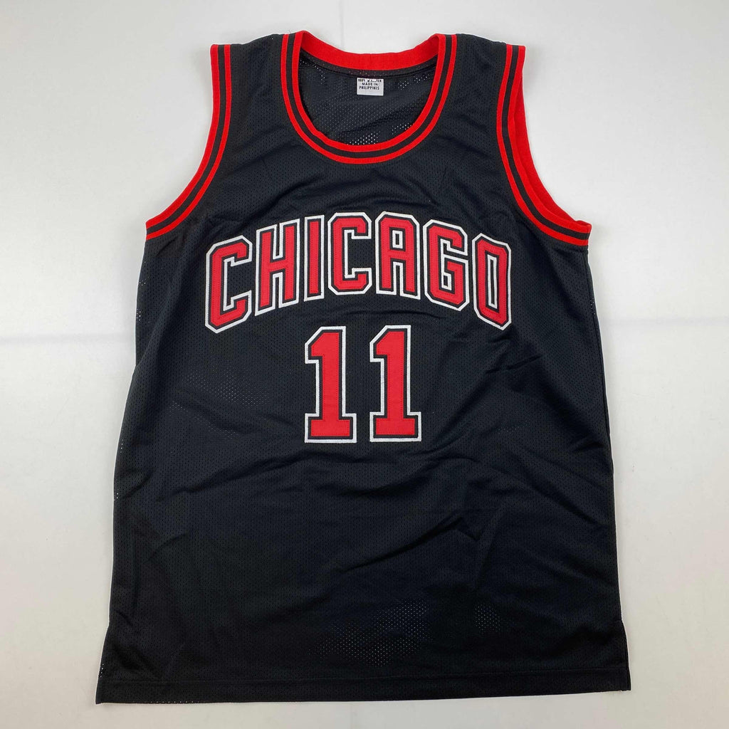 autographed-signed-demar-derozan-chicago-black-basketball-jersey-beckett-bas-coa