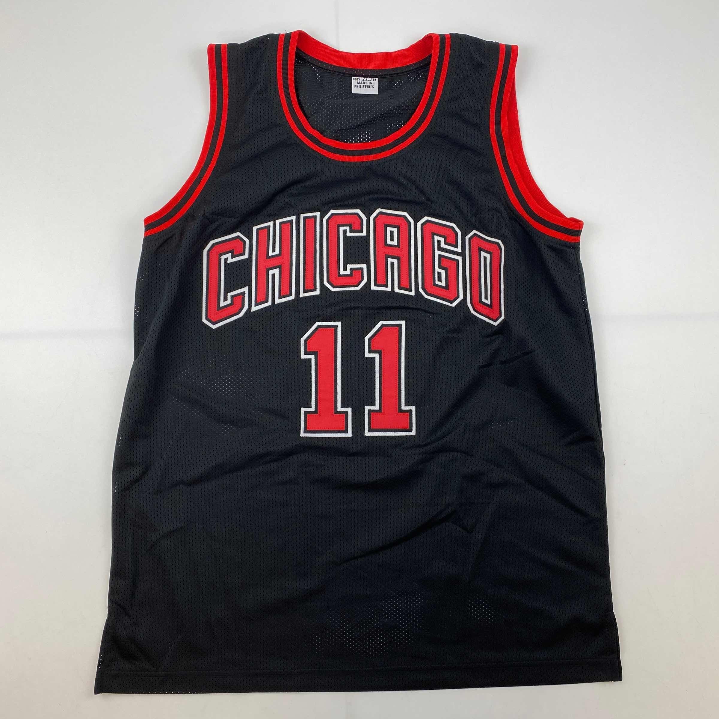 autographed-signed-demar-derozan-chicago-black-basketball-jersey-beckett-bas-coa