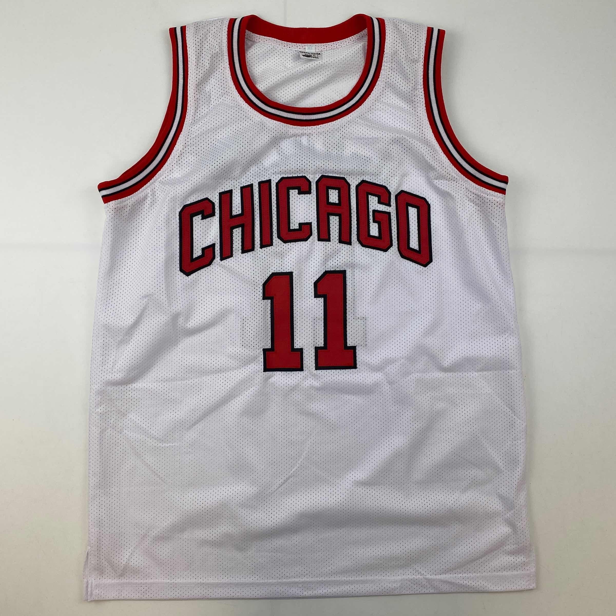 autographed-signed-demar-derozan-chicago-white-basketball-jersey-beckett-bas-coa