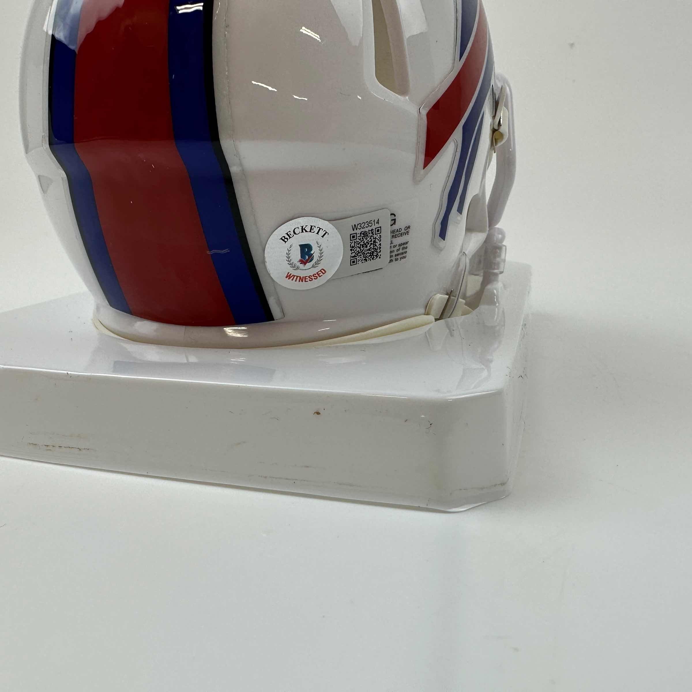autographed-signed-damar-hamlin-buffalo-bills-mini-football-helmet-beckett-bas-coa
