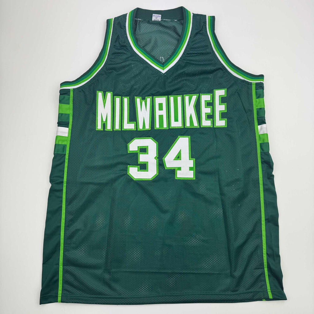 autographed-signed-terry-cummings-milwaukee-green-basketball-jersey-beckett-bas-coa