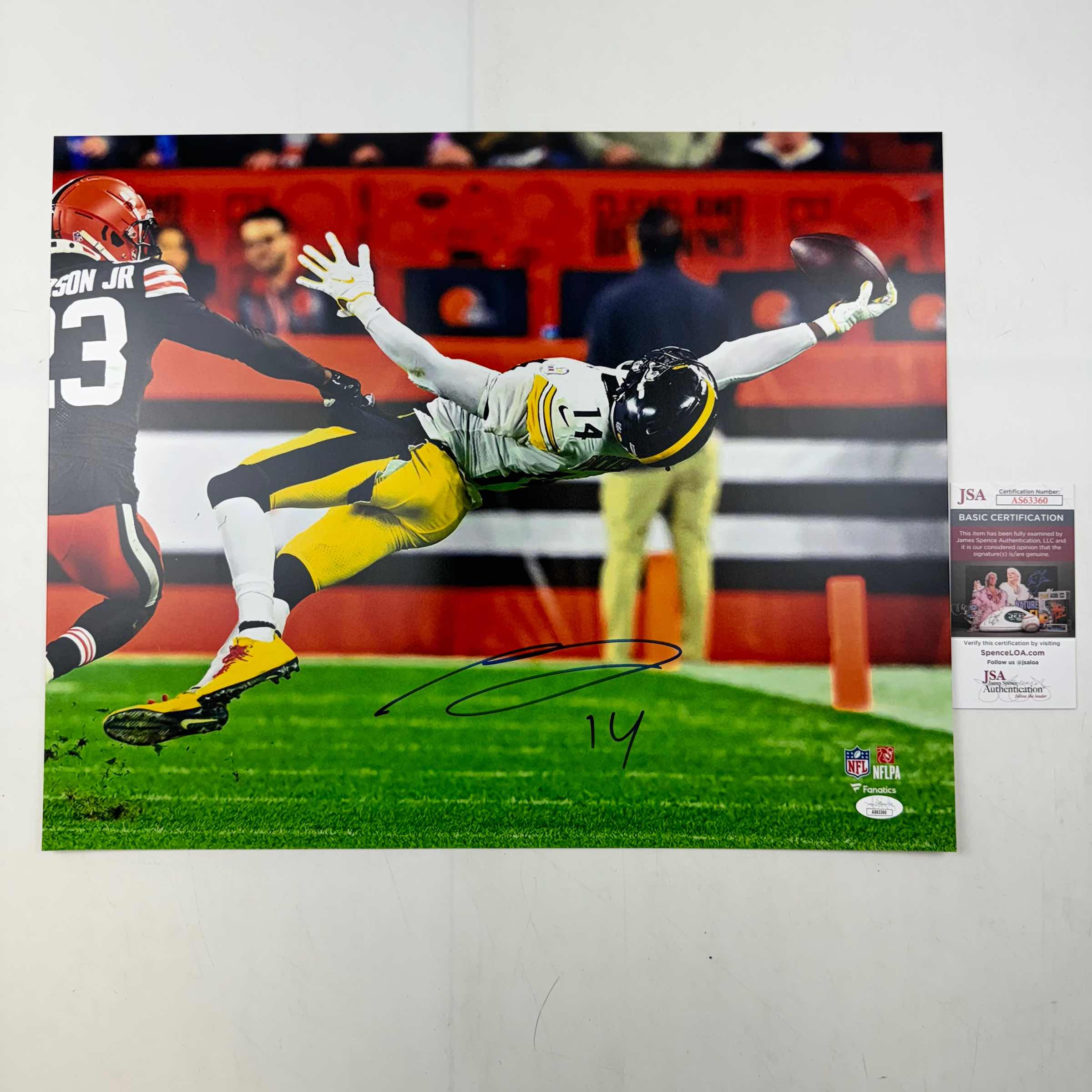 autographed-signed-george-pickens-pittsburgh-steelers-16x20-football-photo-jsa-coa