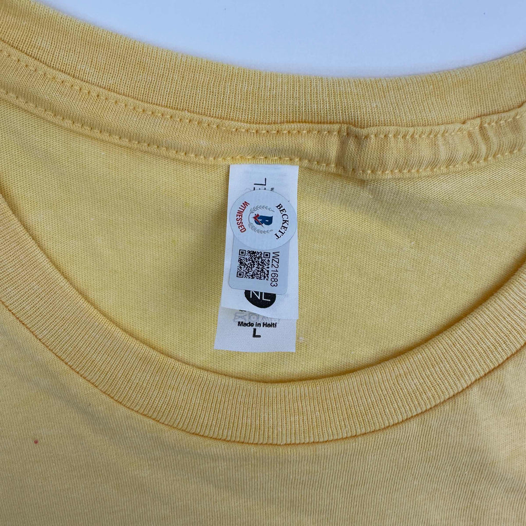 autographed-signed-hulk-hogan-hulkamania-yellow-wwe-wrestling-shirt-t-shirt-beckett-bas-coa