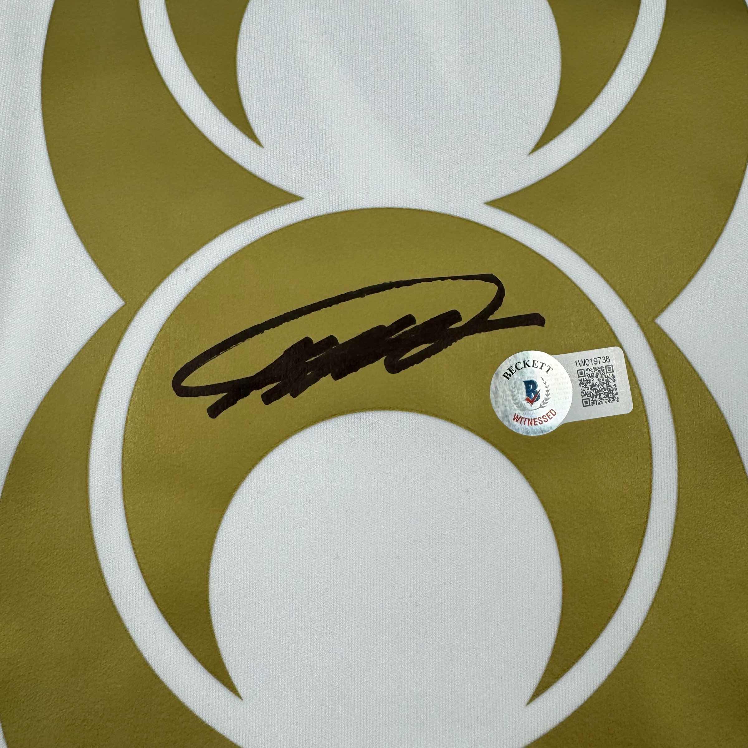 autographed-signed-ricardo-kaka-real-madrid-white-gold-retro-soccer-futbol-jersey-beckett-bas-coa