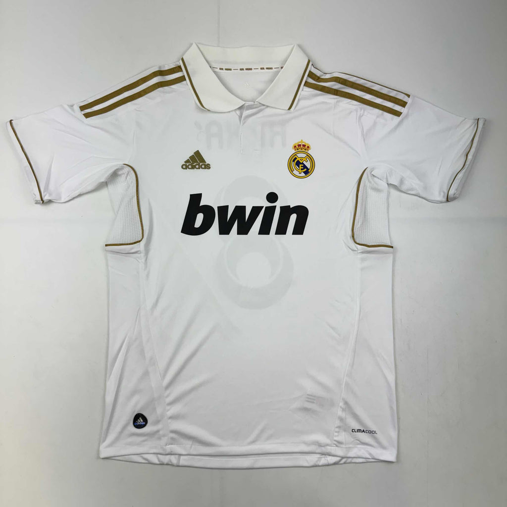 autographed-signed-ricardo-kaka-real-madrid-white-gold-retro-soccer-futbol-jersey-beckett-bas-coa