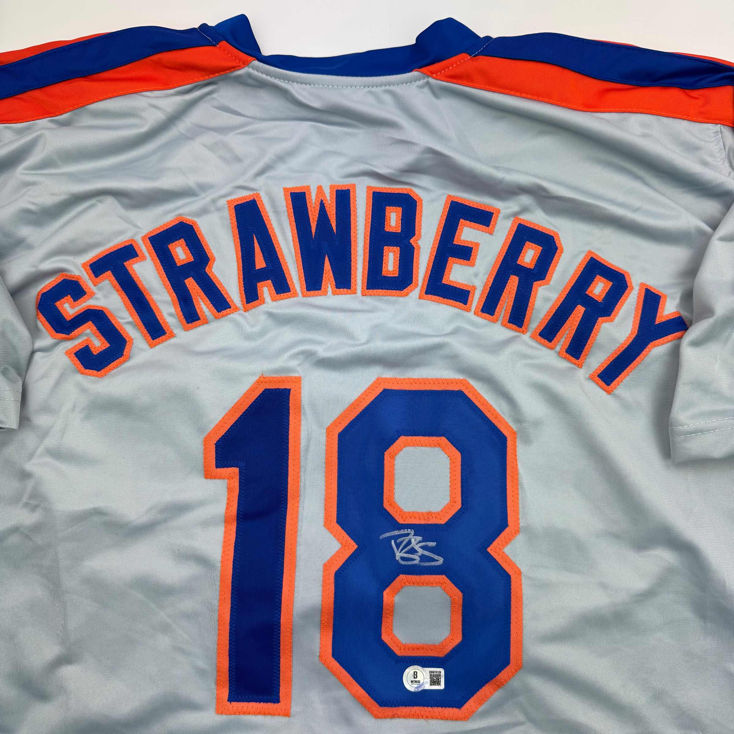 autographed-signed-darryl-strawberry-new-york-grey-baseball-jersey-psa-dna-coa