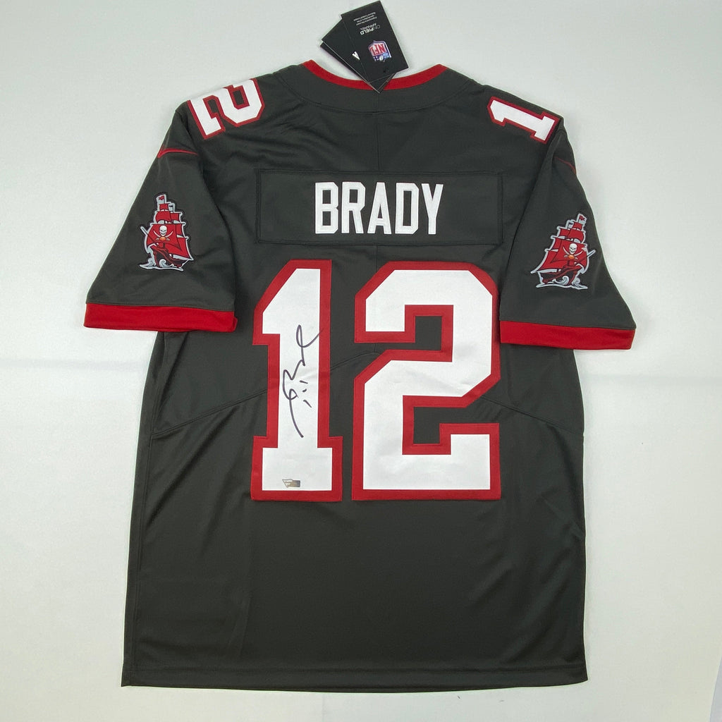 autographed-signed-tom-brady-tampa-bay-buccaneers-pewter-grey-authentic-nike-limited-football-jersey-fanatics-coa-loa