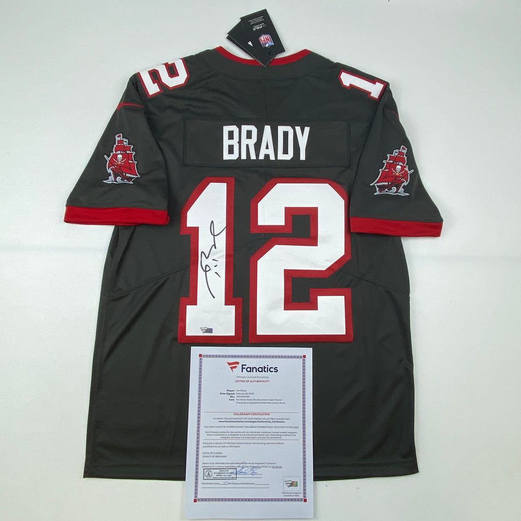 autographed-signed-tom-brady-tampa-bay-buccaneers-pewter-grey-authentic-nike-limited-football-jersey-fanatics-coa-loa