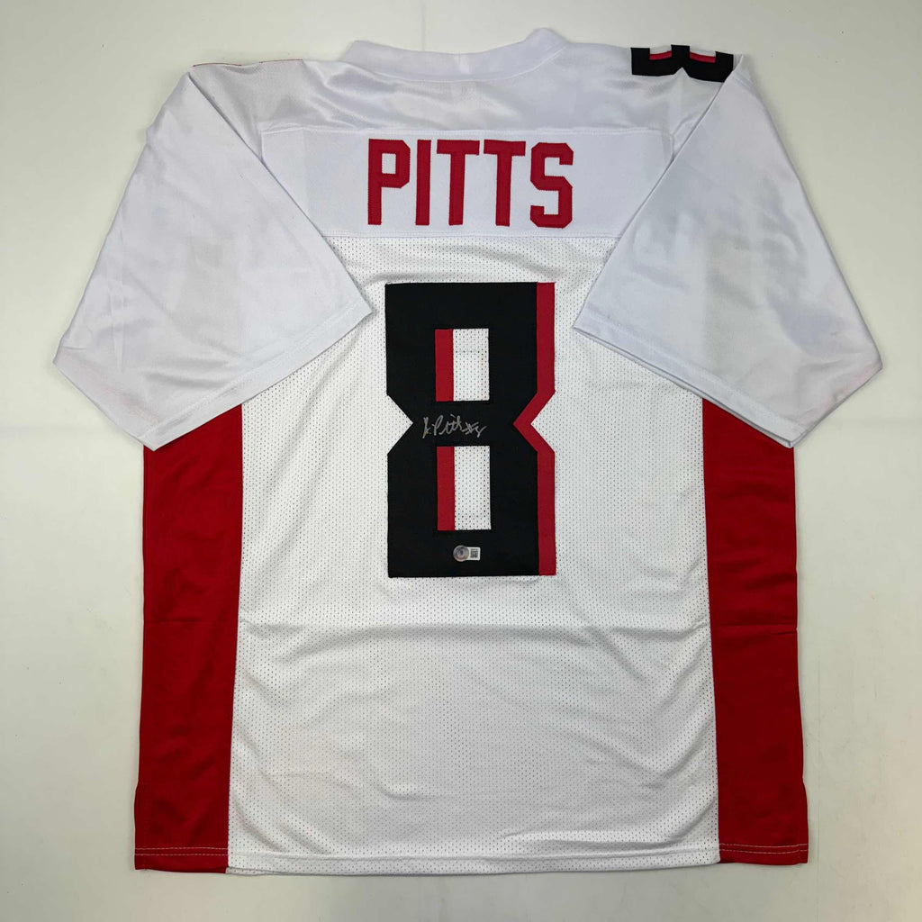 autographed-signed-kyle-pitts-atlanta-white-football-jersey-beckett-bas-coa