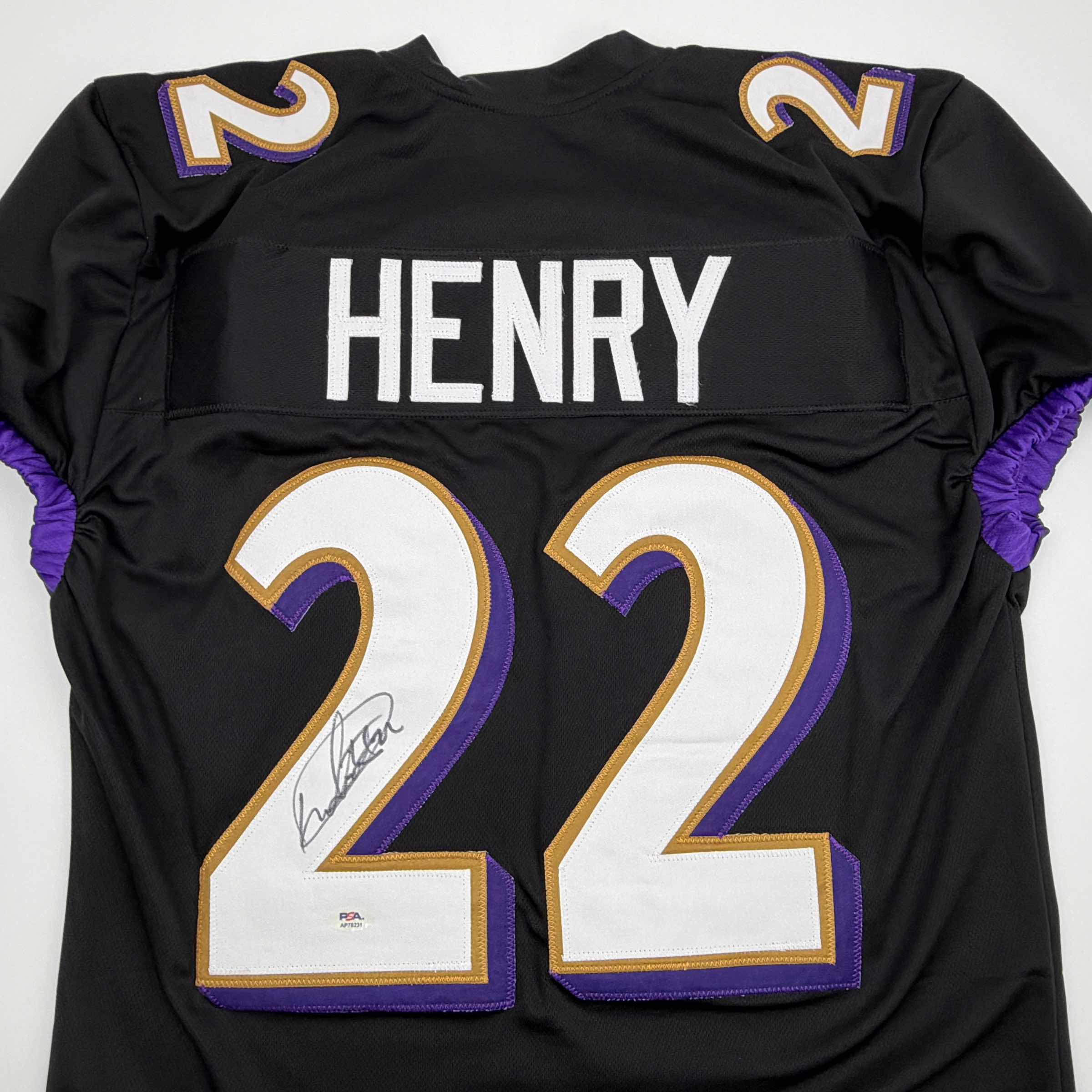 autographed-signed-derrick-henry-baltimore-black-football-jersey-jsa-coa