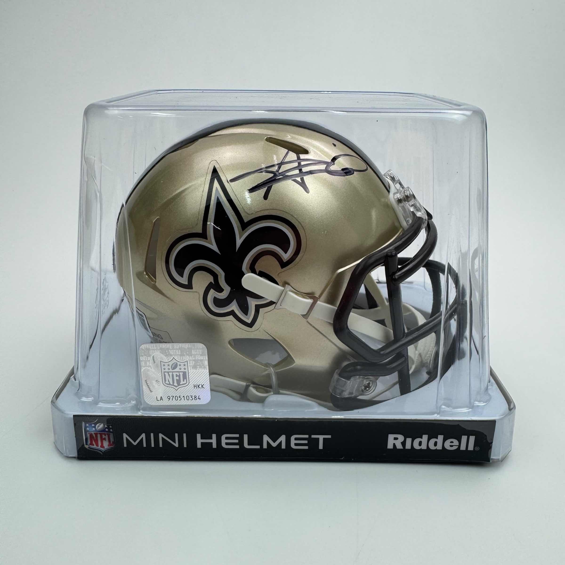 autographed-signed-alvin-kamara-new-orleans-saints-football-mini-helmet-beckett-bas-coa