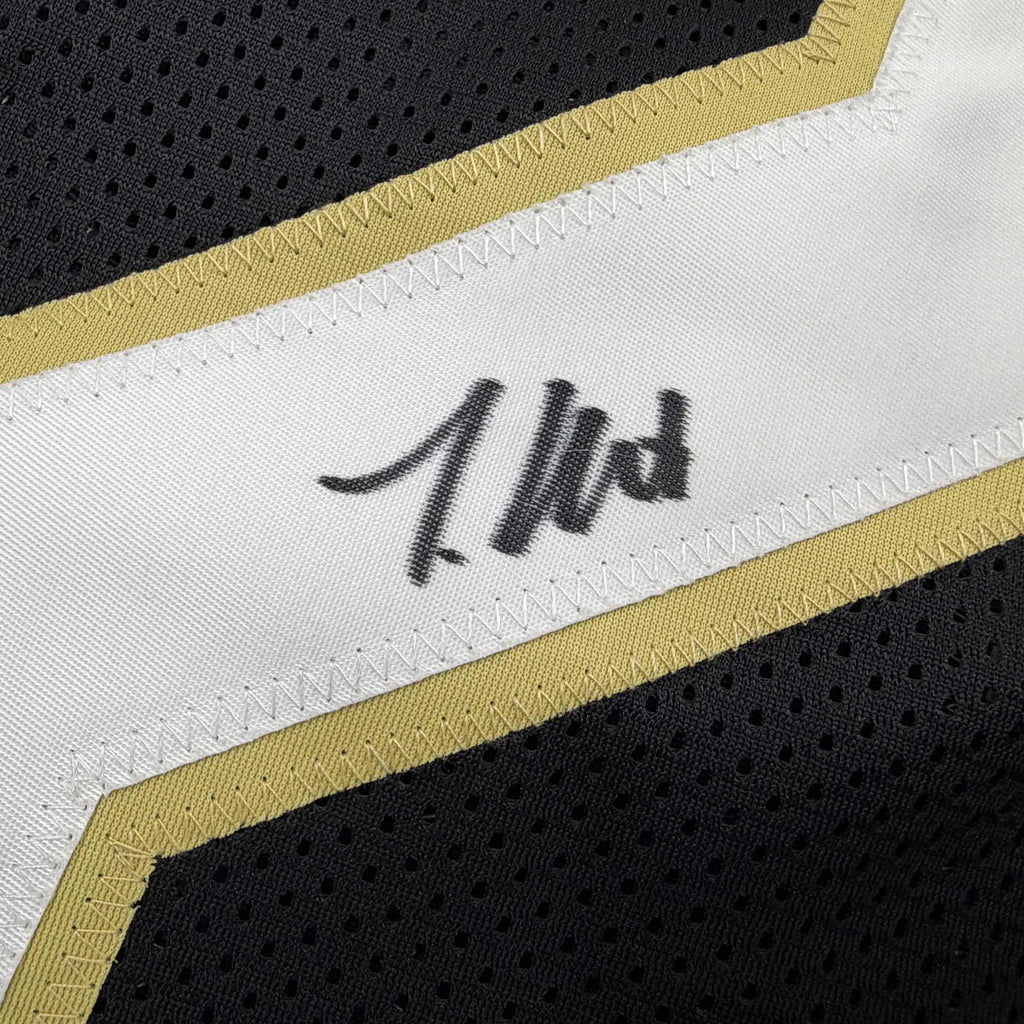 autographed-signed-travis-hunter-colorado-black-college-football-jersey-beckett-bas-coa