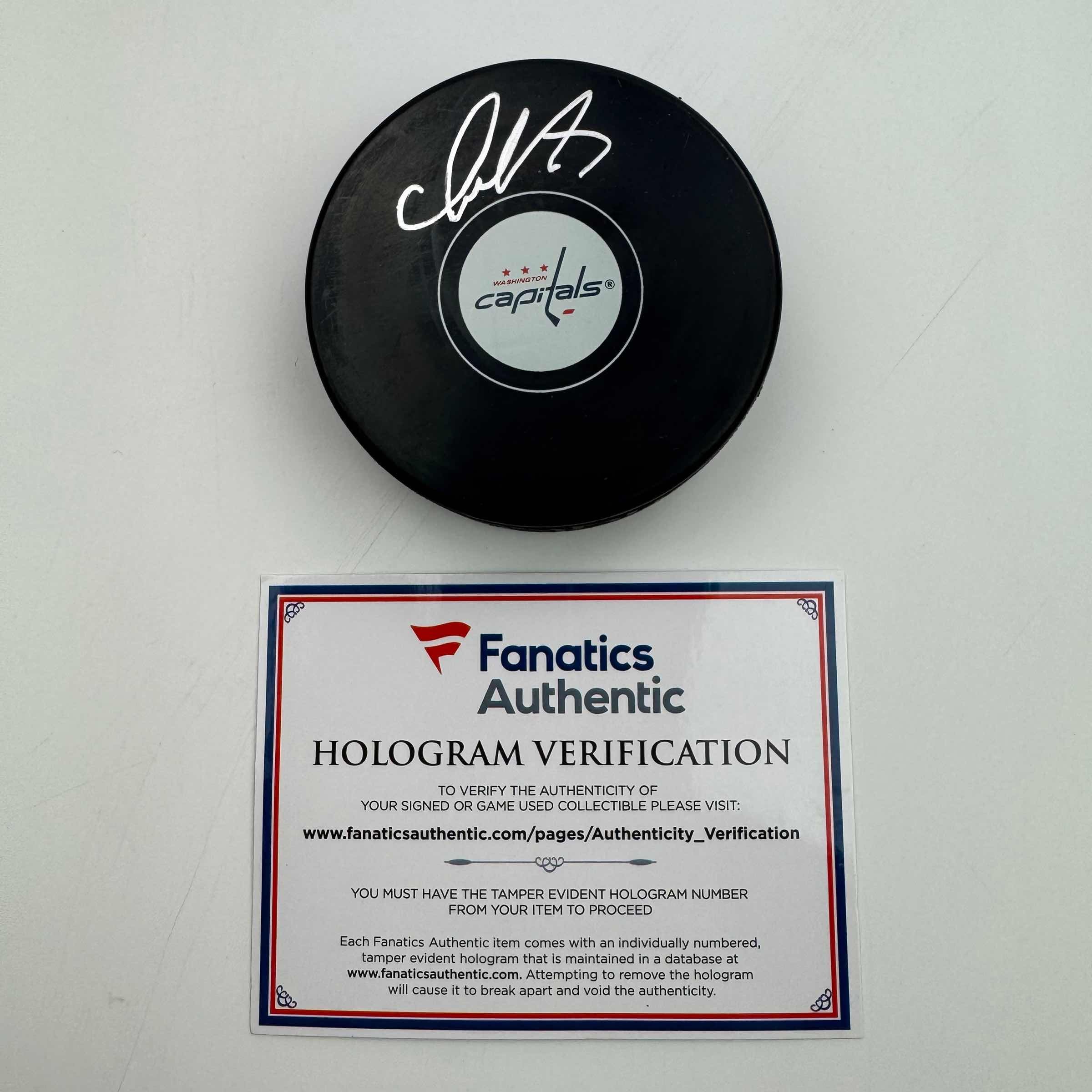 autographed-signed-alexander-alex-ovechkin-washington-capitals-logo-hockey-puck-fanatics-coa